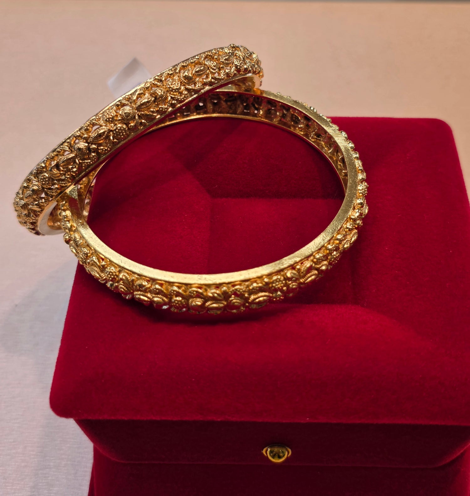 GOLD PLATED BANGLES SIZE 2.3 BG015