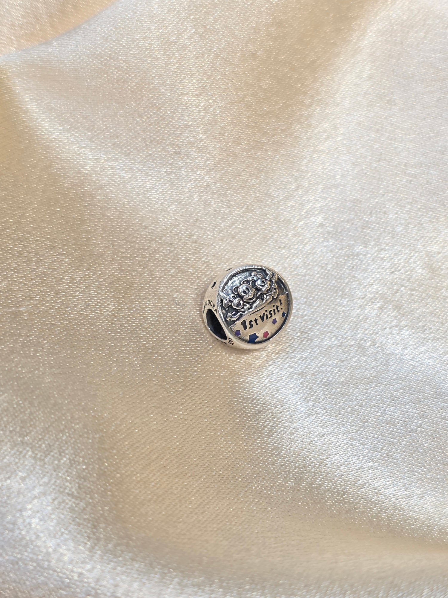 PANDORA DISNEY 1ST VISIT CHARM PC294