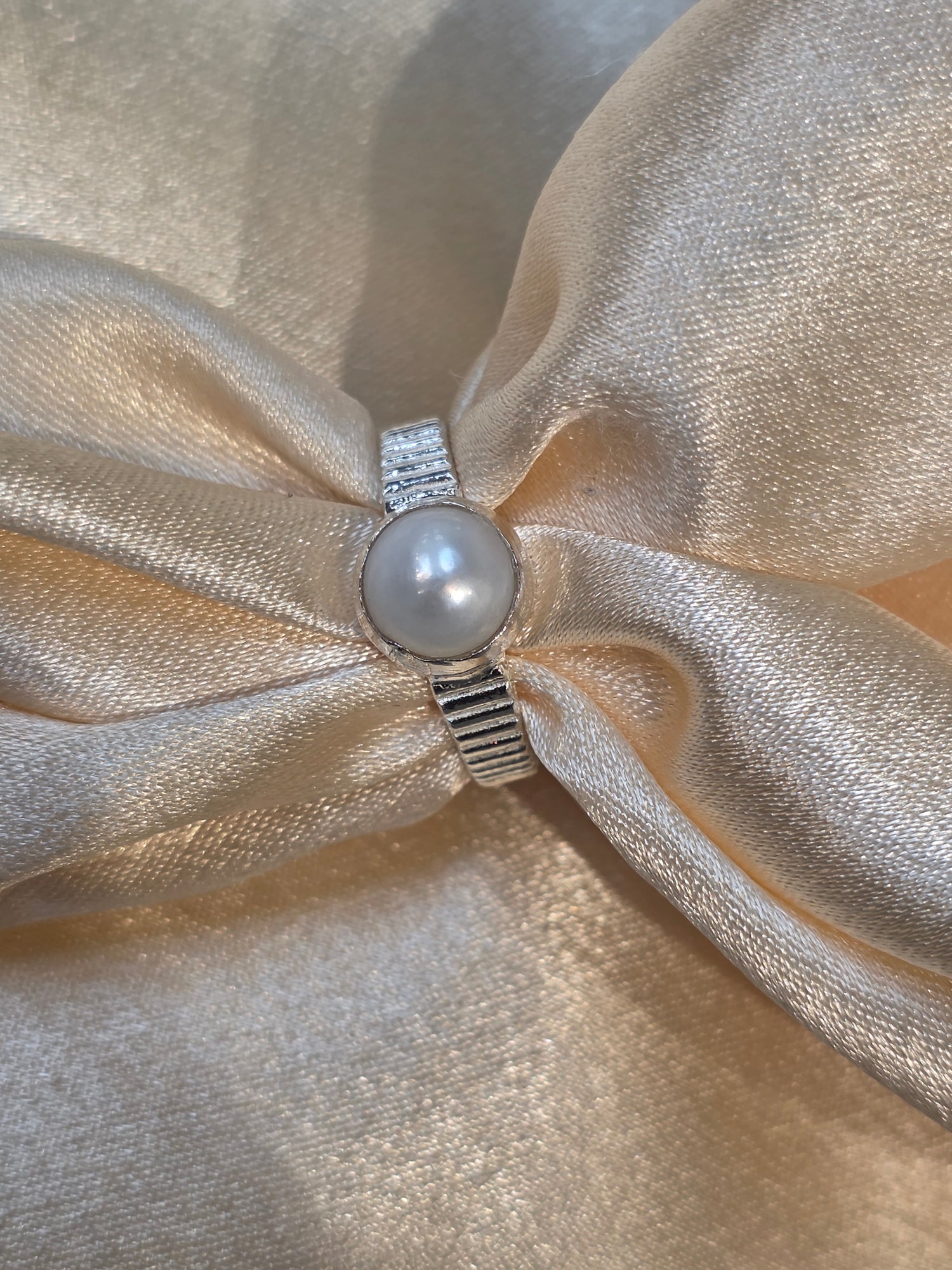 PEARL RING SIZE 9 GR931