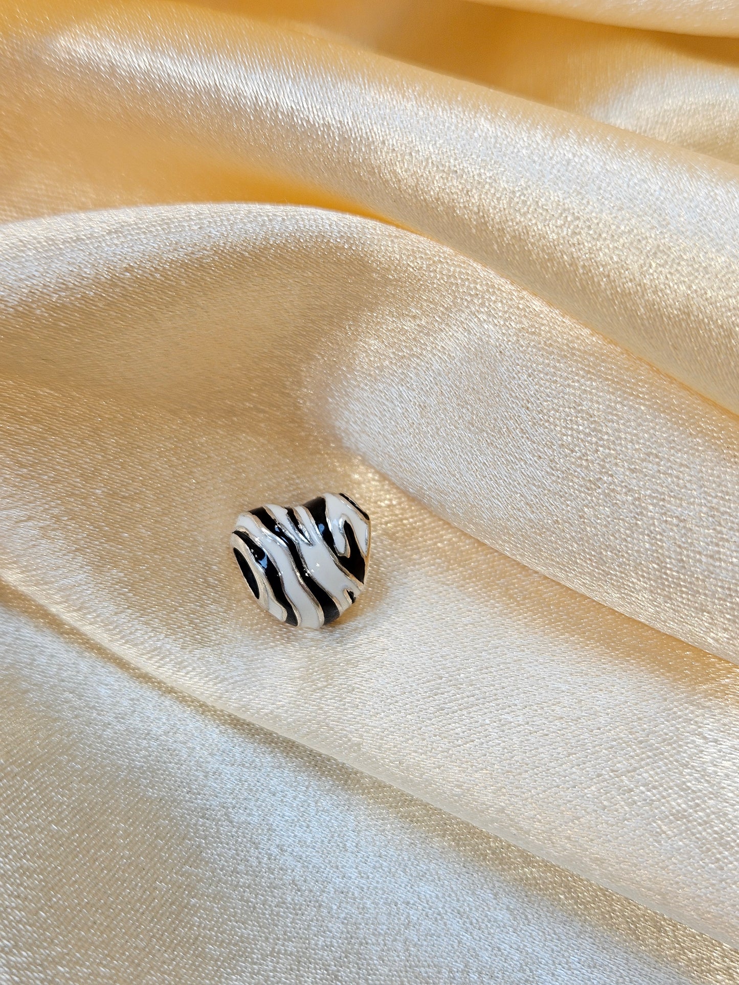 WILD STRIPES HEART PANDORA CHARM PC293