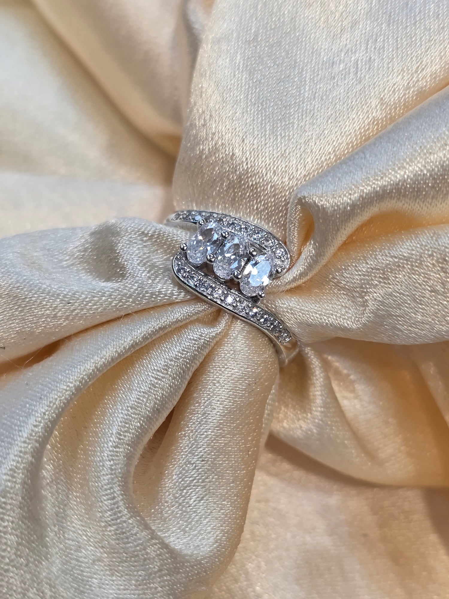 SILVER RING SIZE 8 GR1262