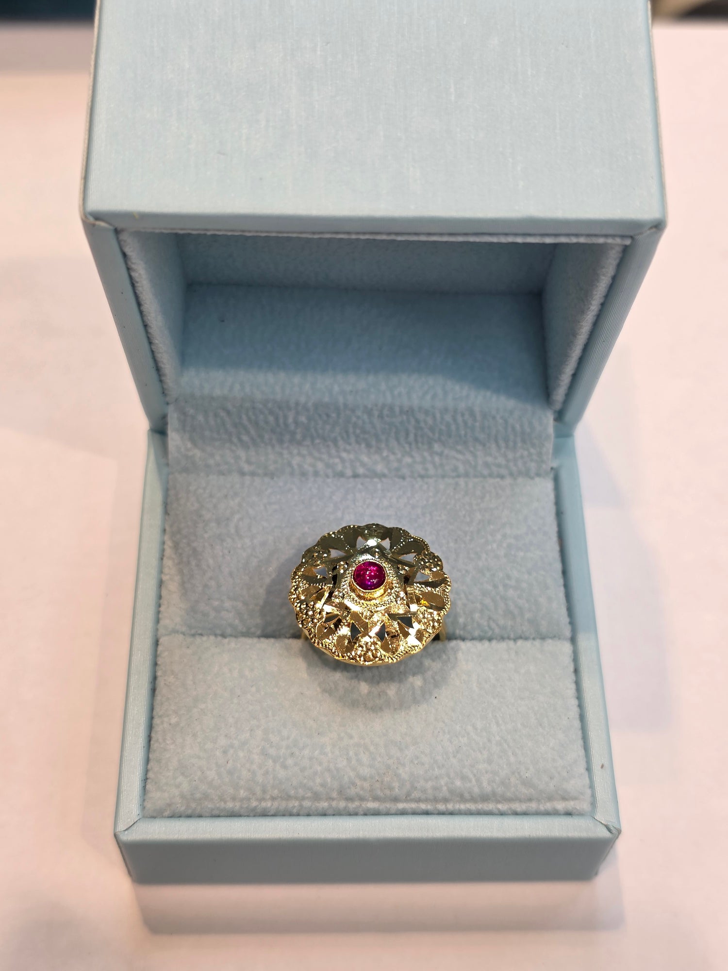 GOLD PLATED RING SIZE 6