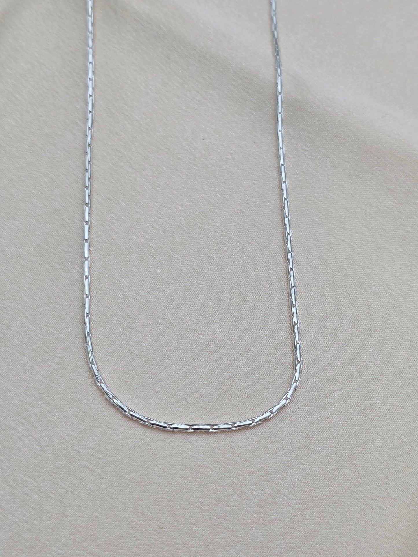 SILVER CHAIN 18 INCH LC091