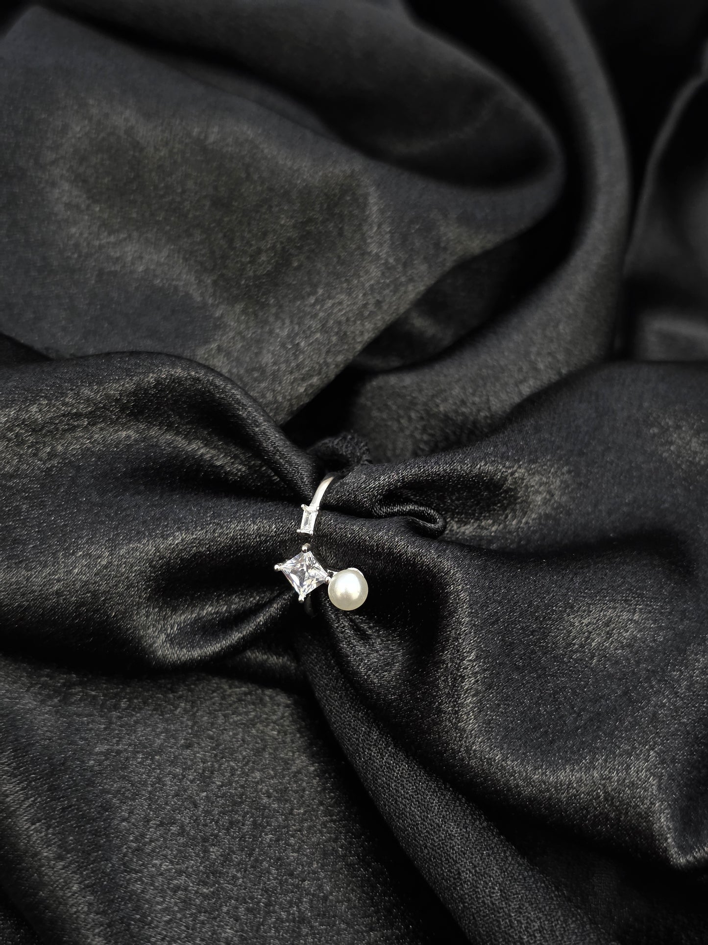 SILVER RING SIZE 5 GR050
