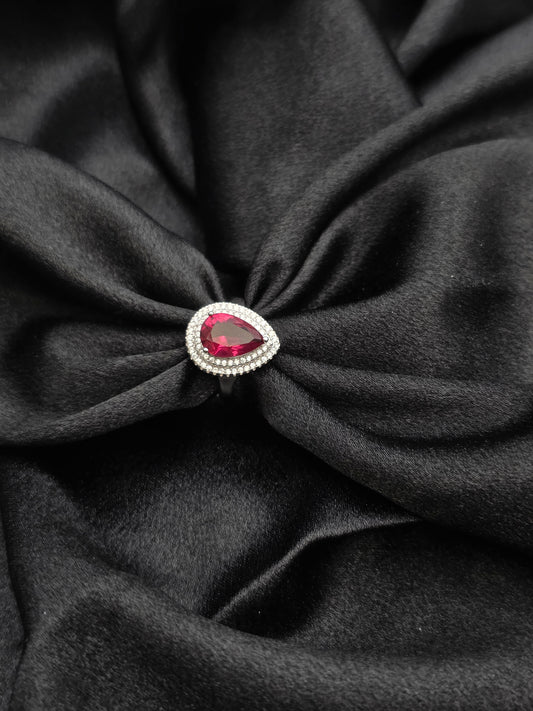 SILVER RING SIZE 8 GR148