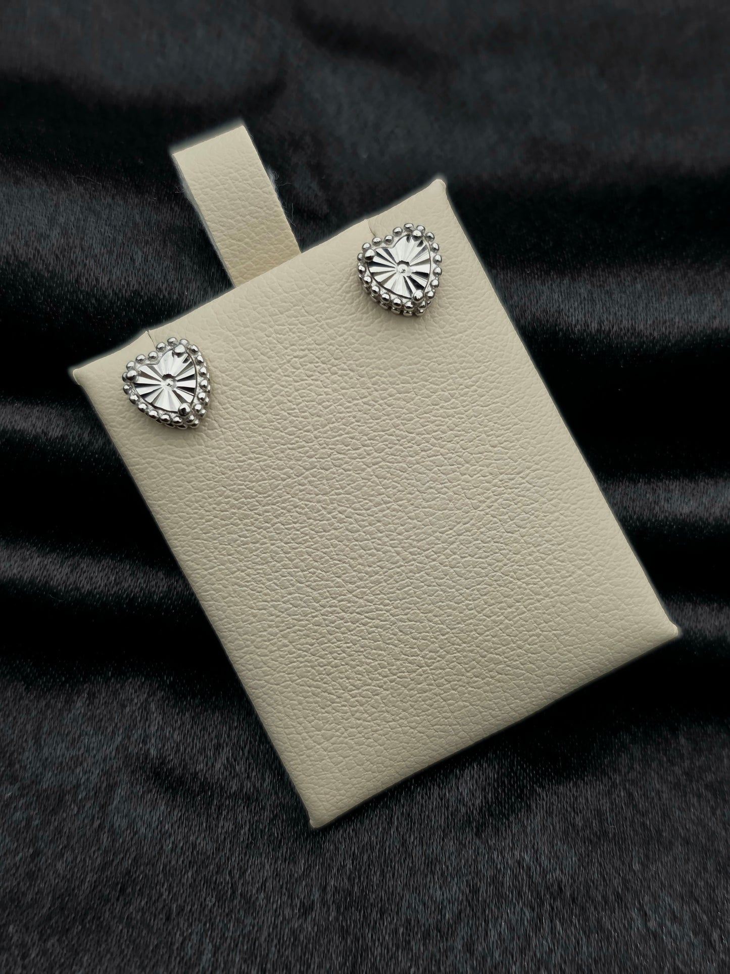 SILVER EAR STUDS GE454