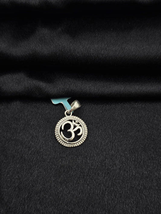SILVER RELIGIOUS PENDANT SP207