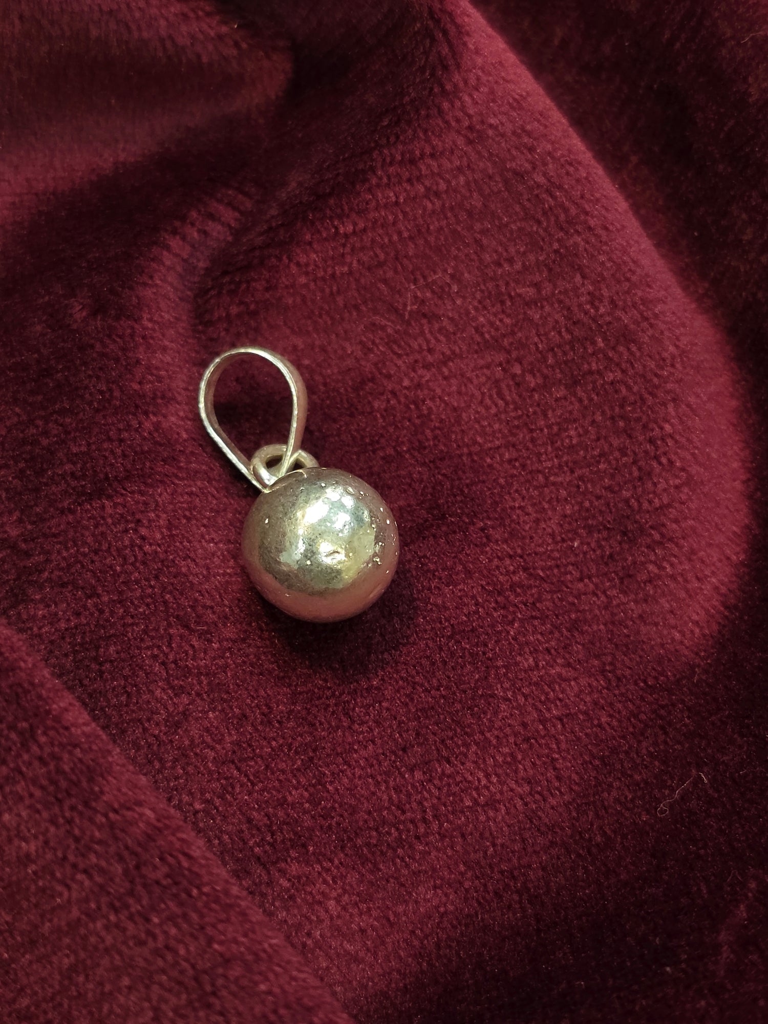 PURE SILVER SOLID BALL AC102