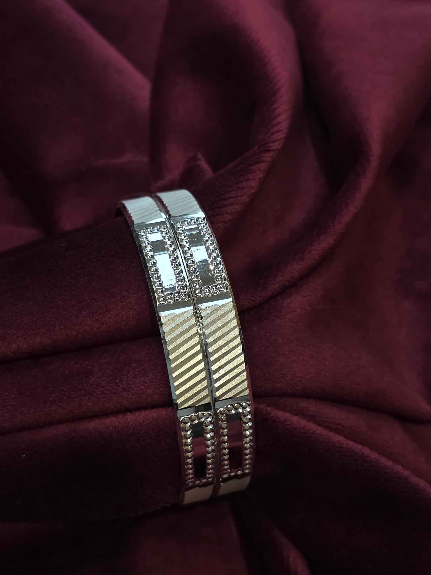 SILVER BANGLES 2.4IN LB035