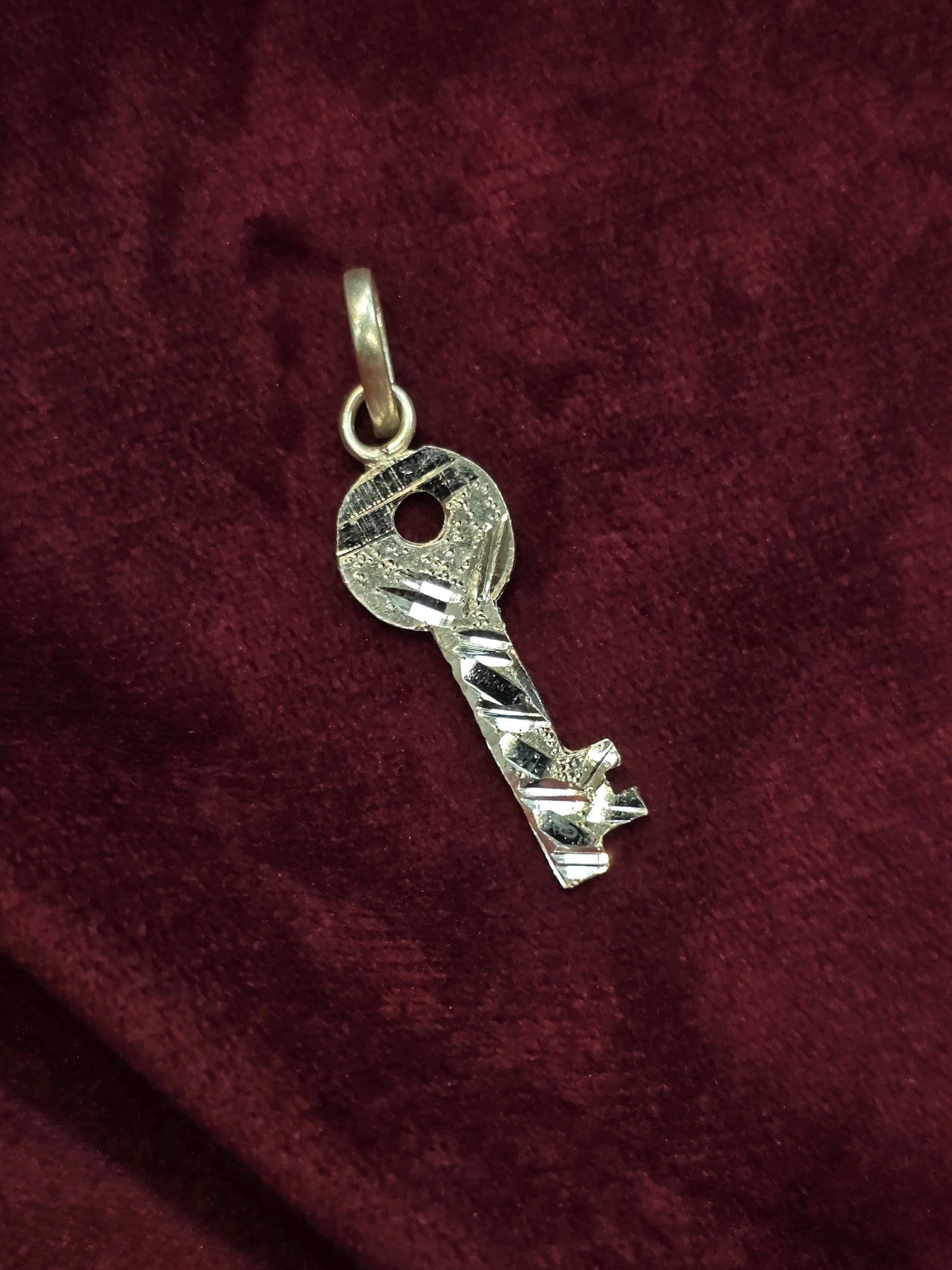 PURE SILVER KEY AC092