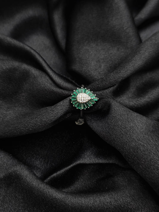 SILVER RING SIZE 8 GR143
