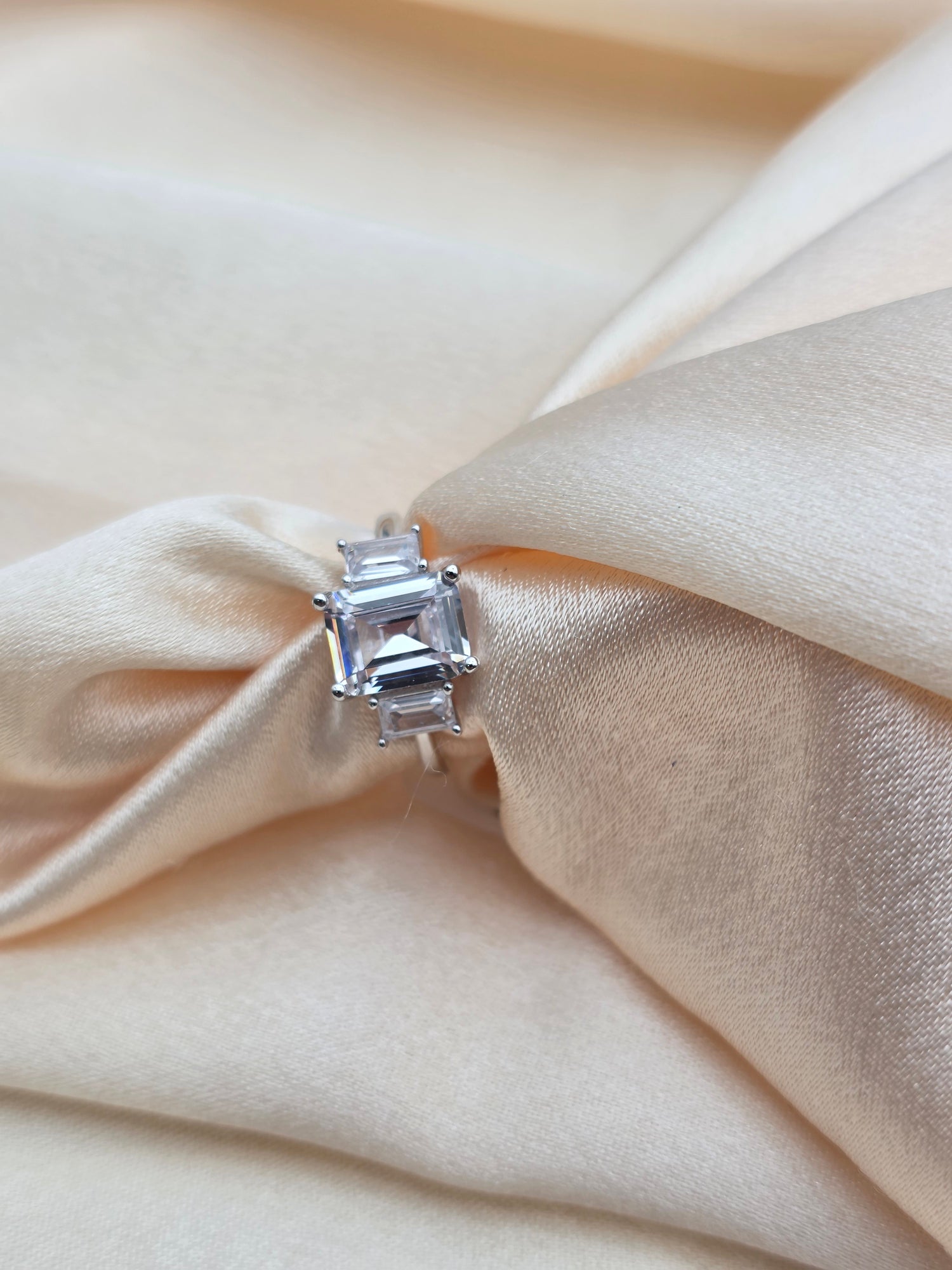 SILVER RING SIZE 6 GR1005