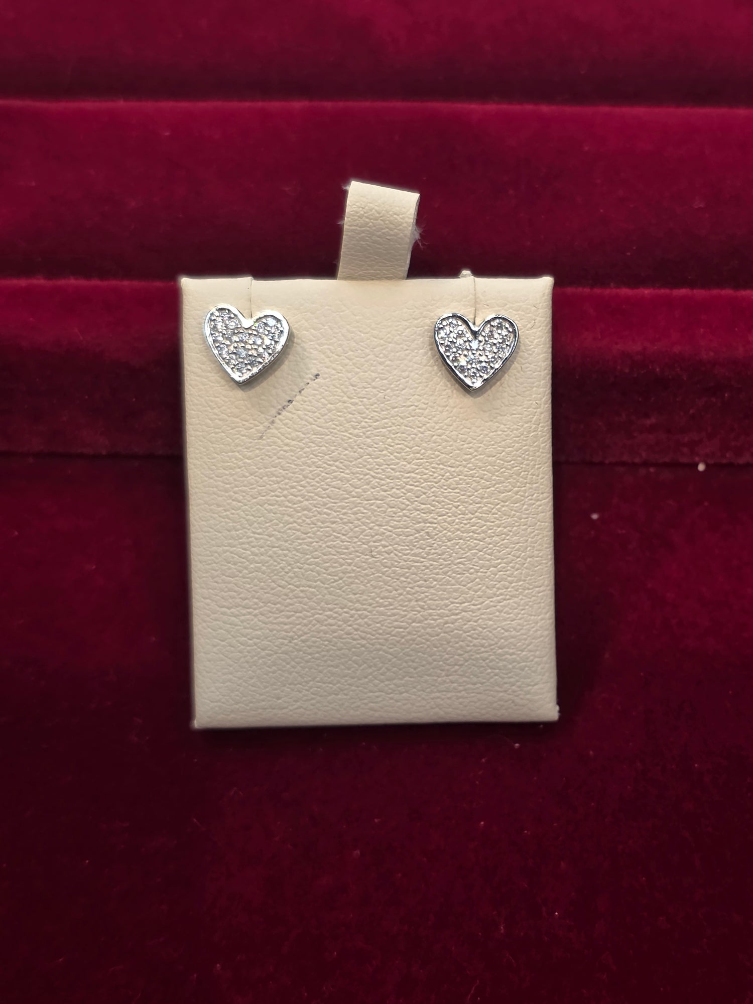 SILVER EARSTUDS GE330