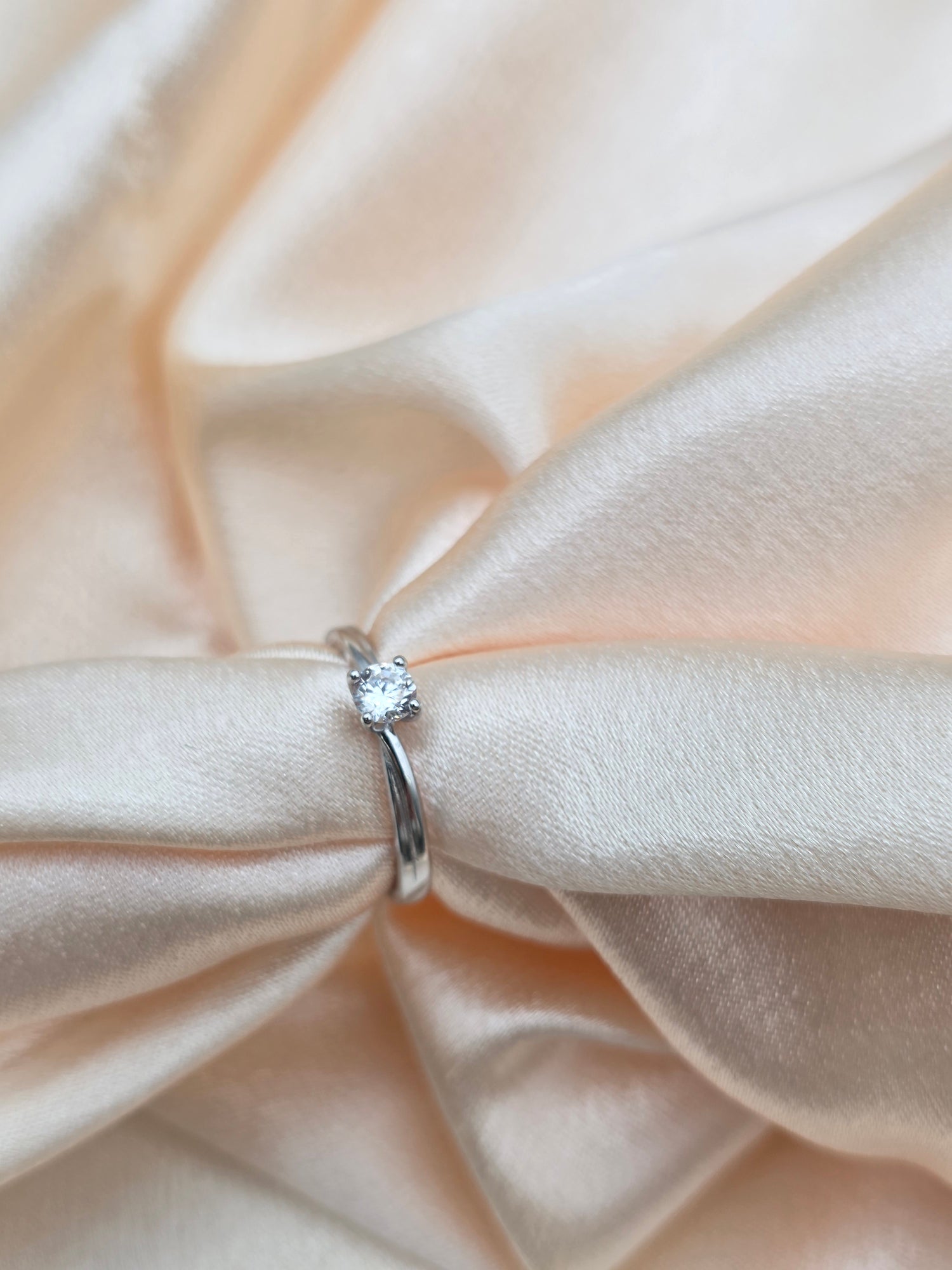 SILVER RING SIZE 6 GR031