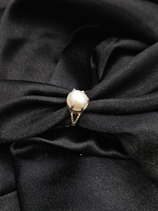 PEARL SILVER RING SIZE 9 GR316