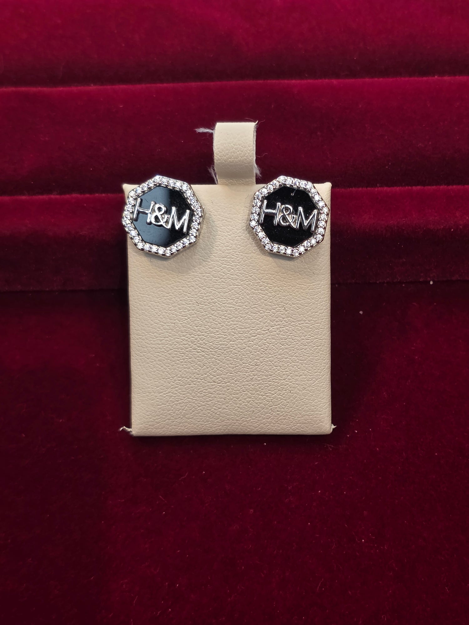 SILVER EARSTUDS GE155
