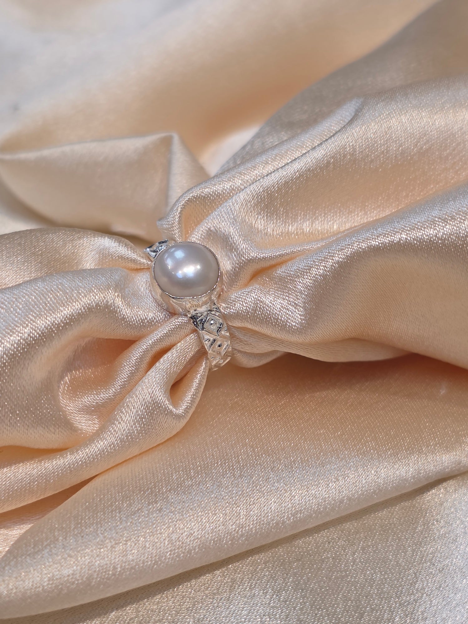 PEARL RING SIZE 7 GR904