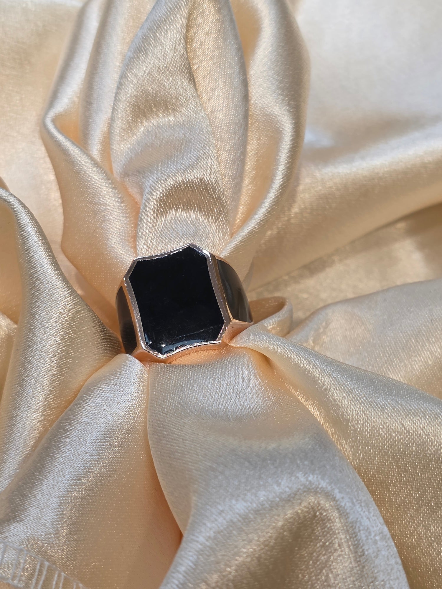 BOYS SILVER RING SIZE 10 BR031