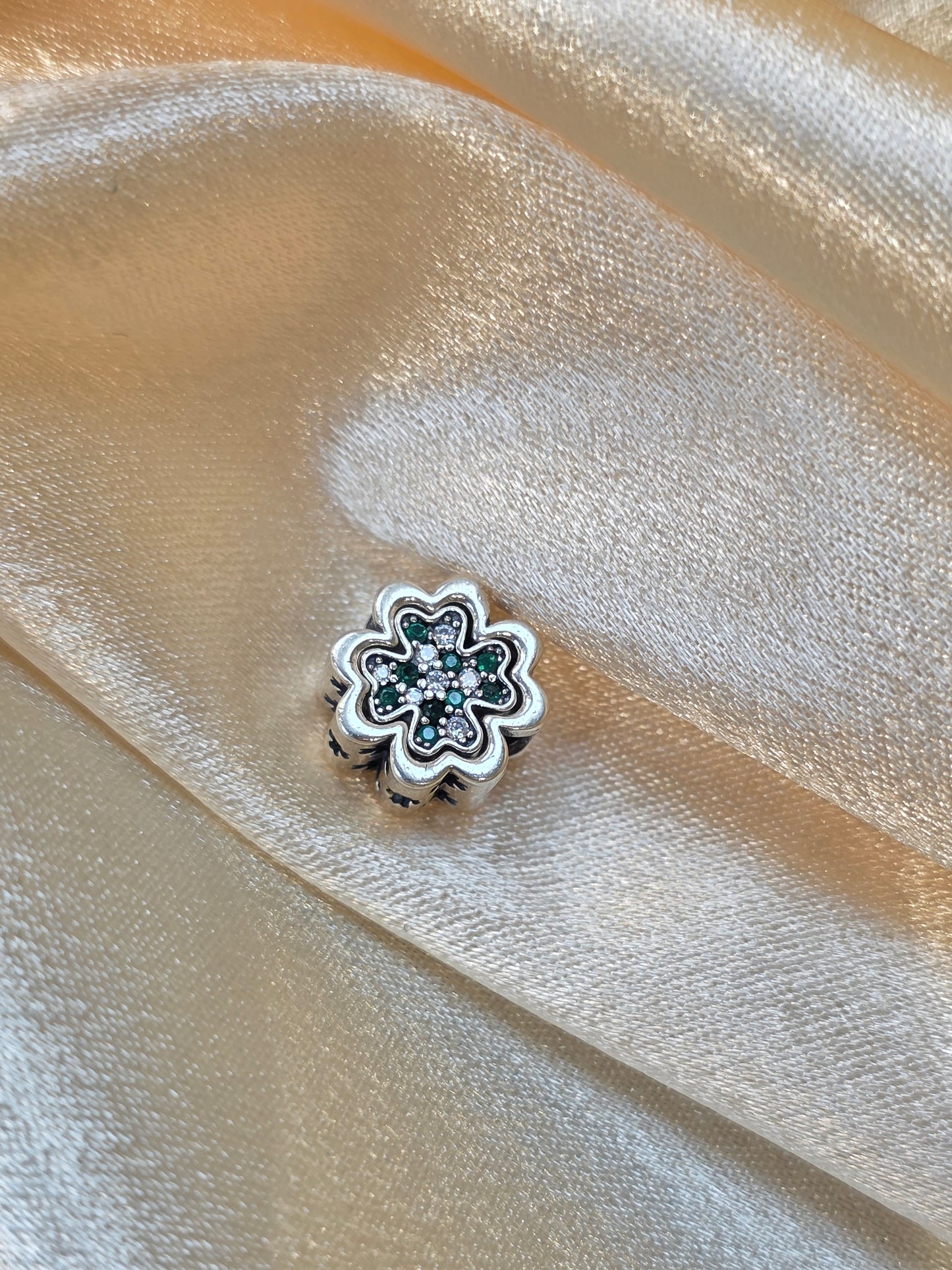 SPLITTABLE FOUR LEAF CLOVER PANDORA CHARM PC191
