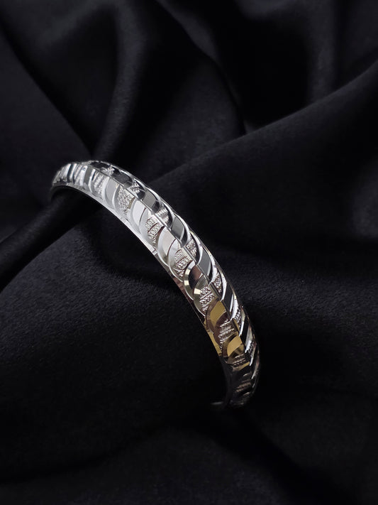 MENS SILVER KADDA SIZE 2.7 MK075