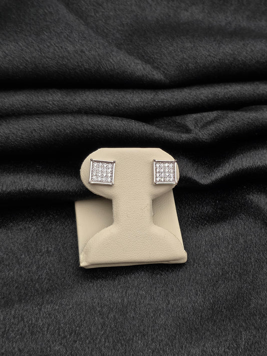 SILVER EAR STUDS GE086