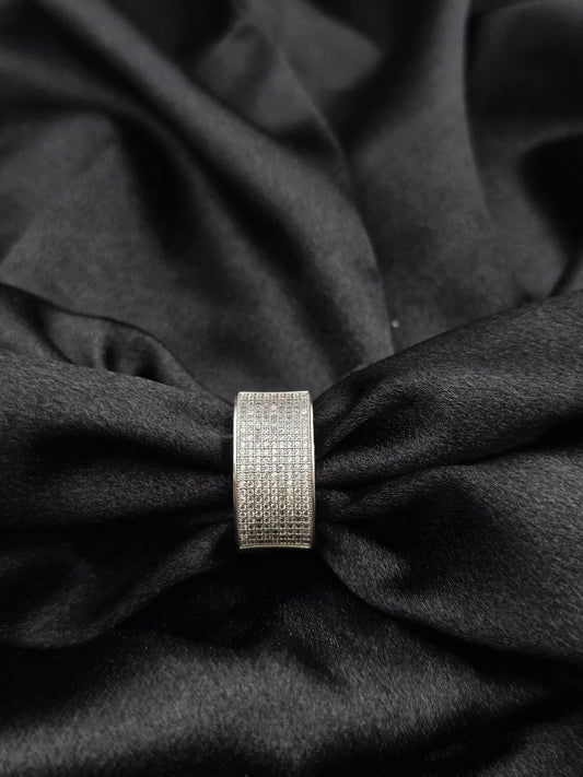 BOYS SILVER RING SIZE 10 BR023