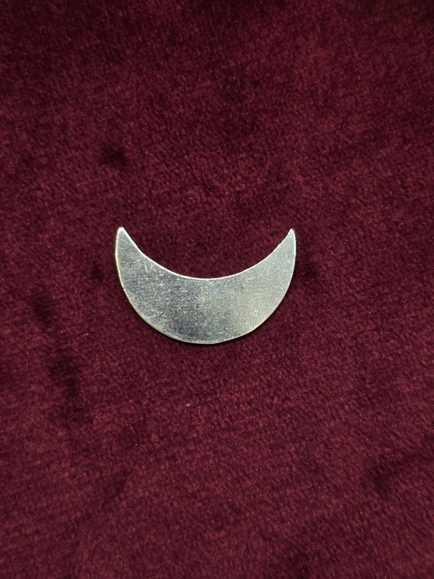 PURE SILVER HALF MOON AC097