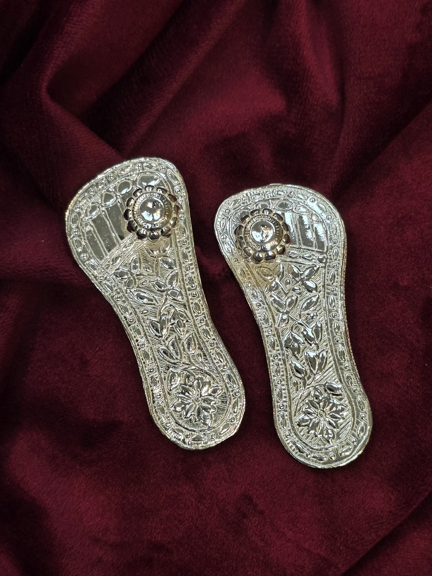 PURE SILVER CHARAN PADUKA AC129