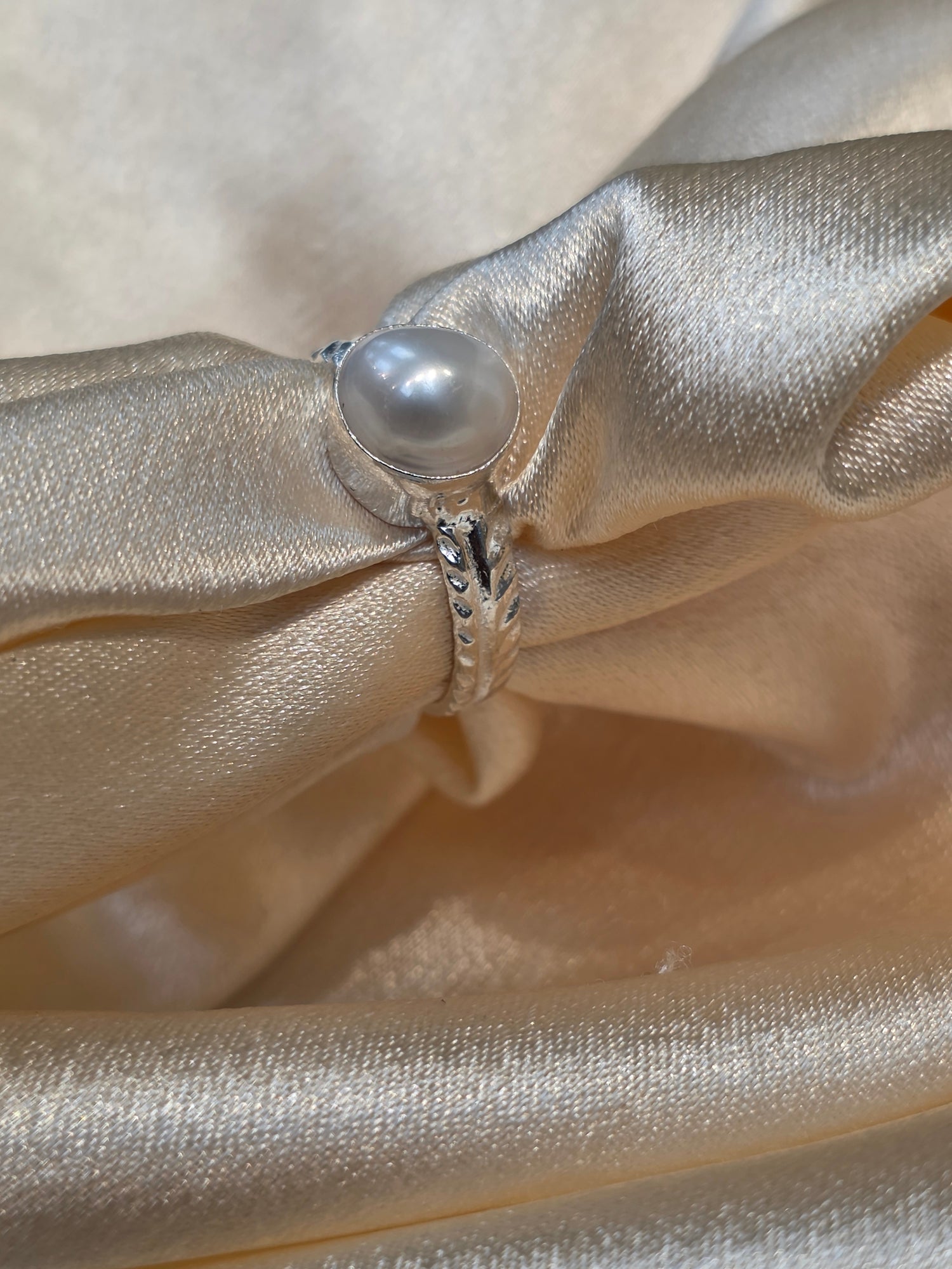PEARL RING SIZE 9 GR925