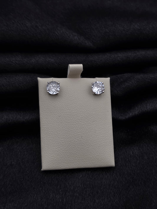 SILVER EAR STUDS GE147