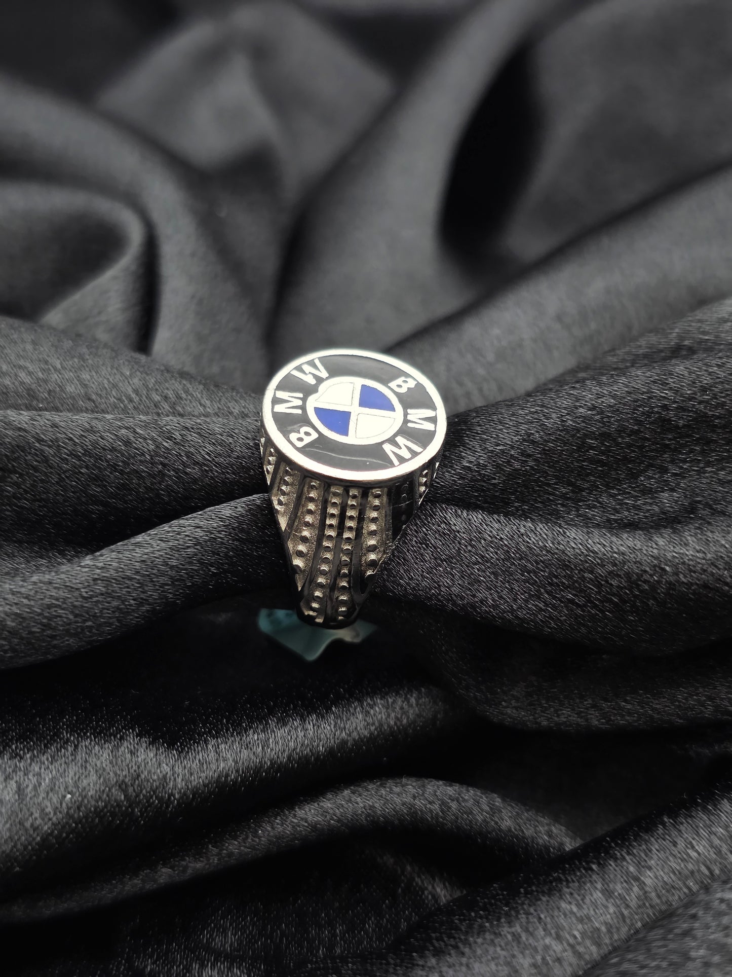 BOYS SILVER RING SIZE 8 BR042