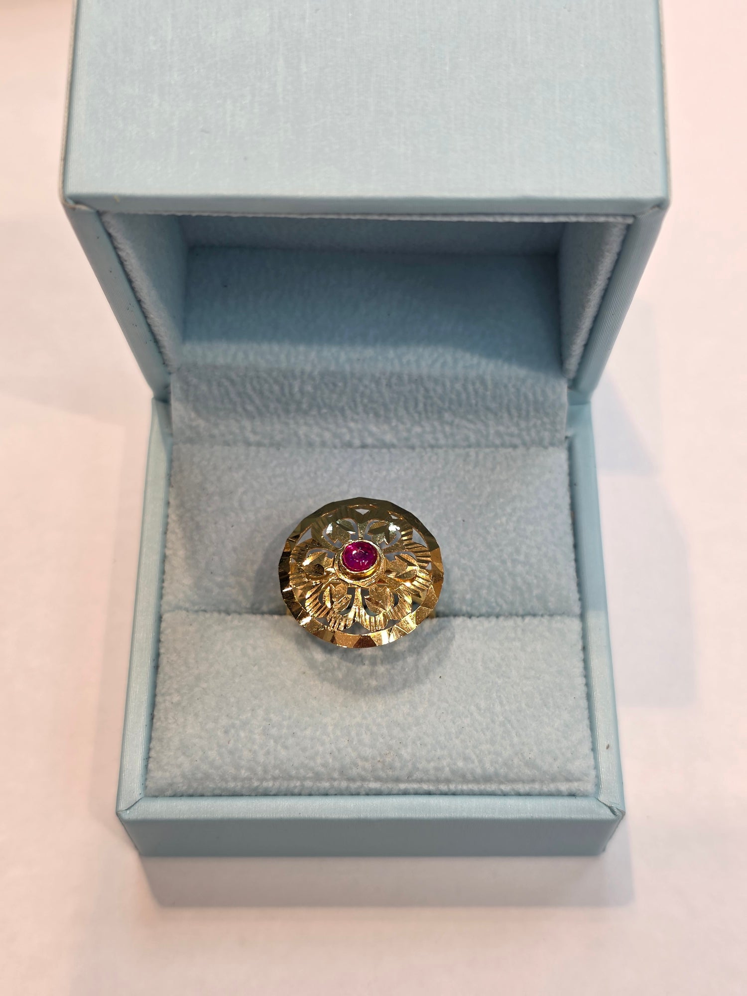 GOLD PLATED RING SIZE 6