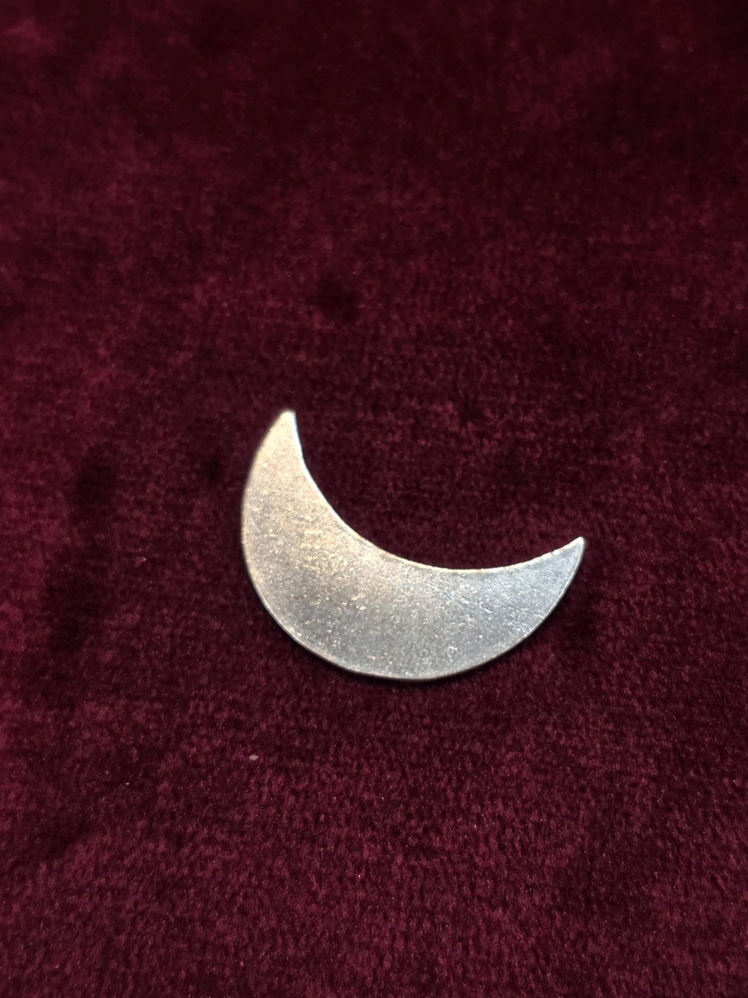 PURE SILVER HALF MOON AC097