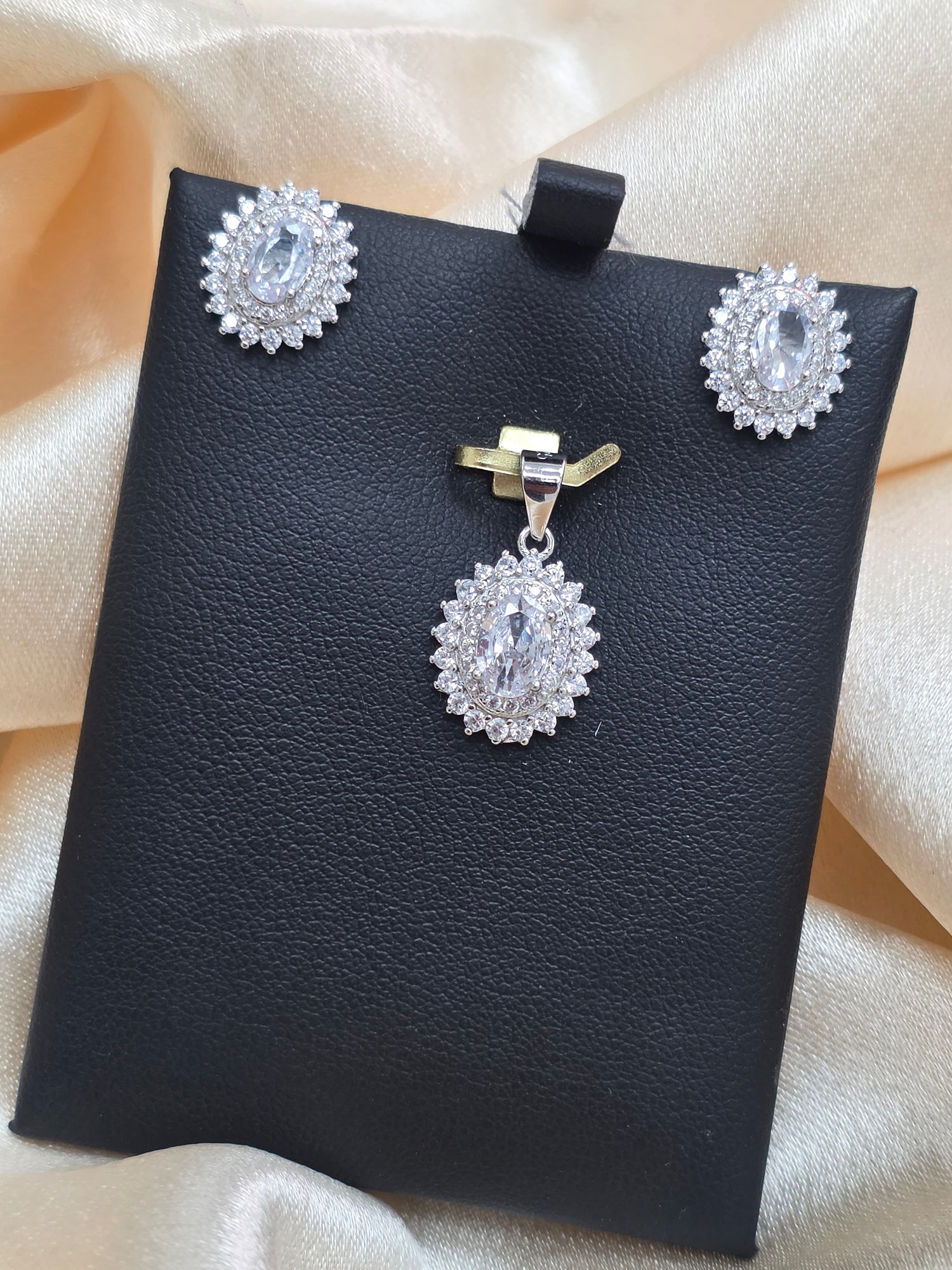 SILVER PENDANT SET PS040