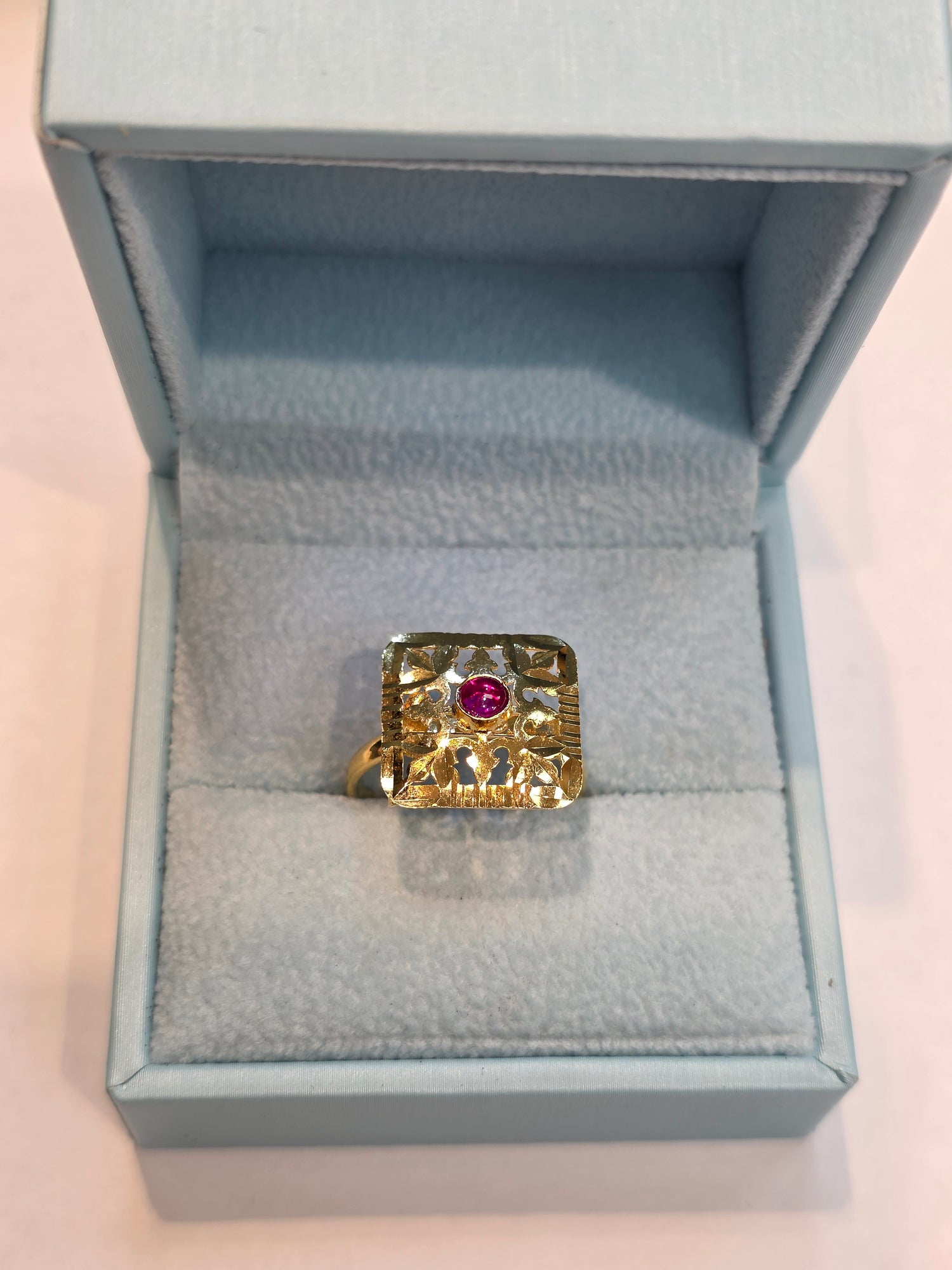 GOLD PLATED RING SIZE 8