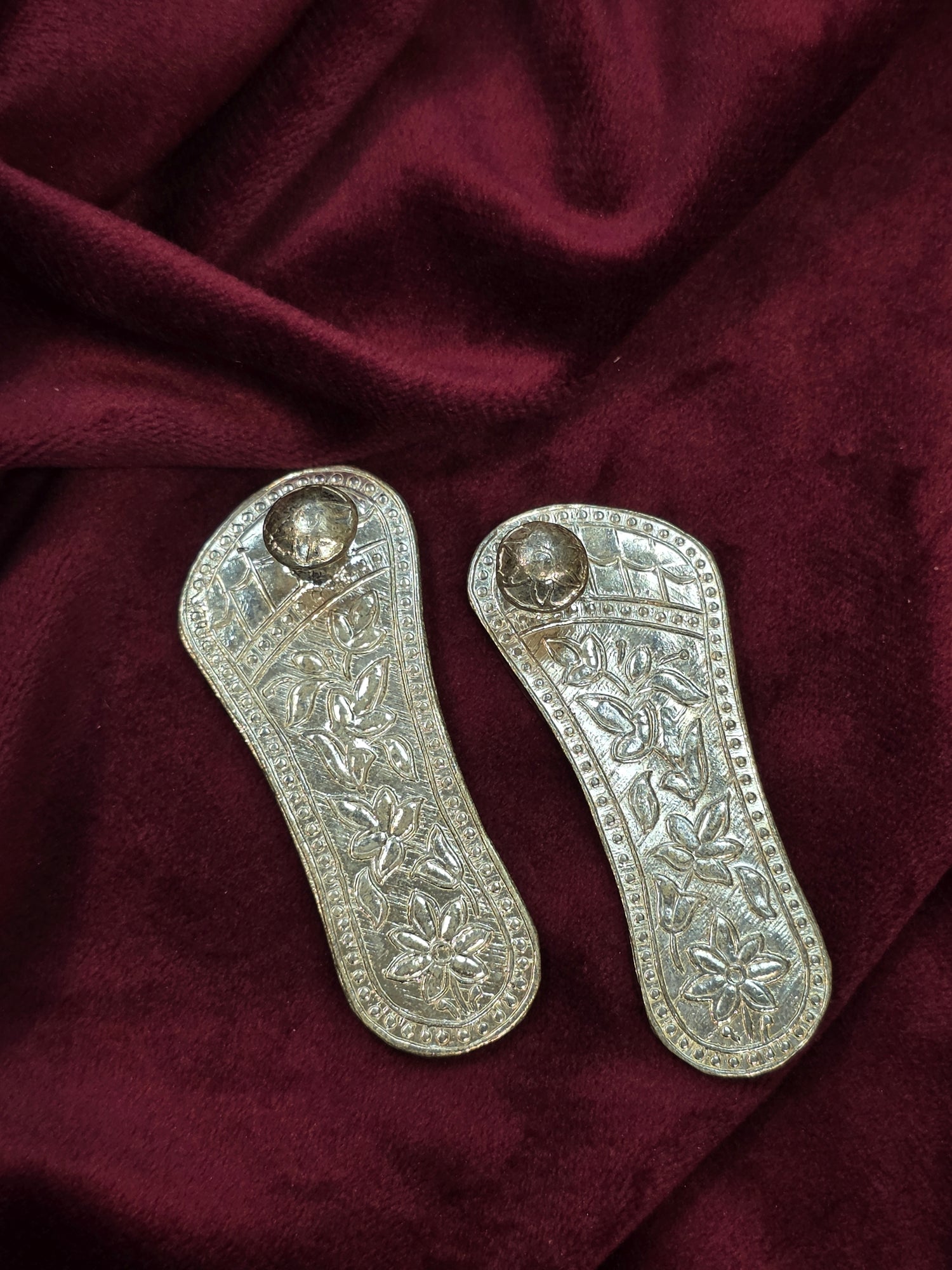 PURE SILVER CHARAN PADUKA AC131