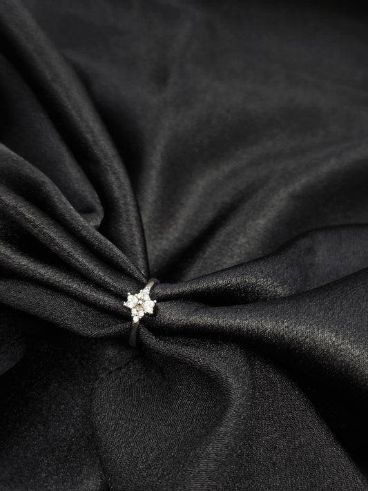 SILVER RING SIZE 5 GR038