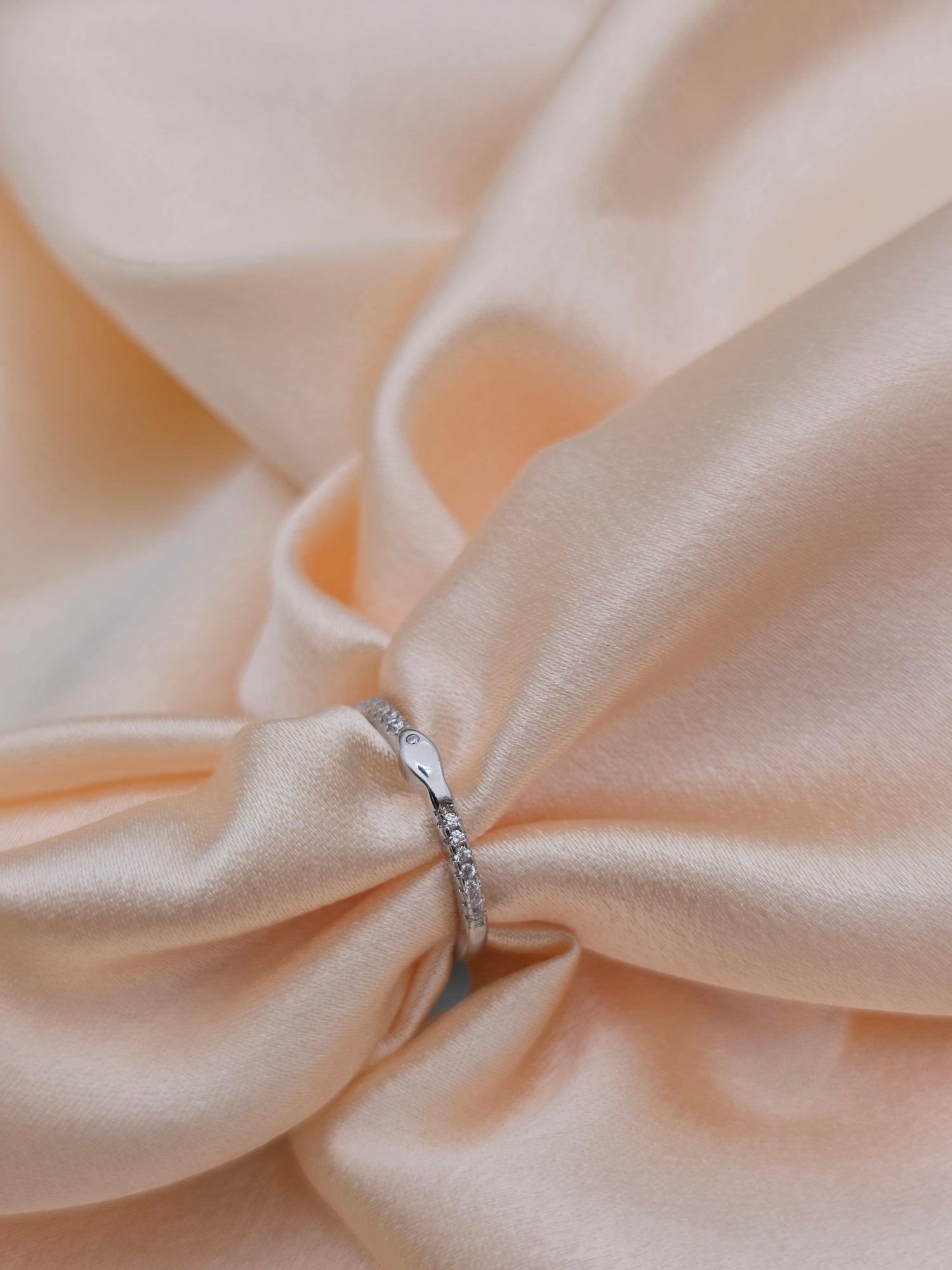 SILVER RING SIZE 6 GR044