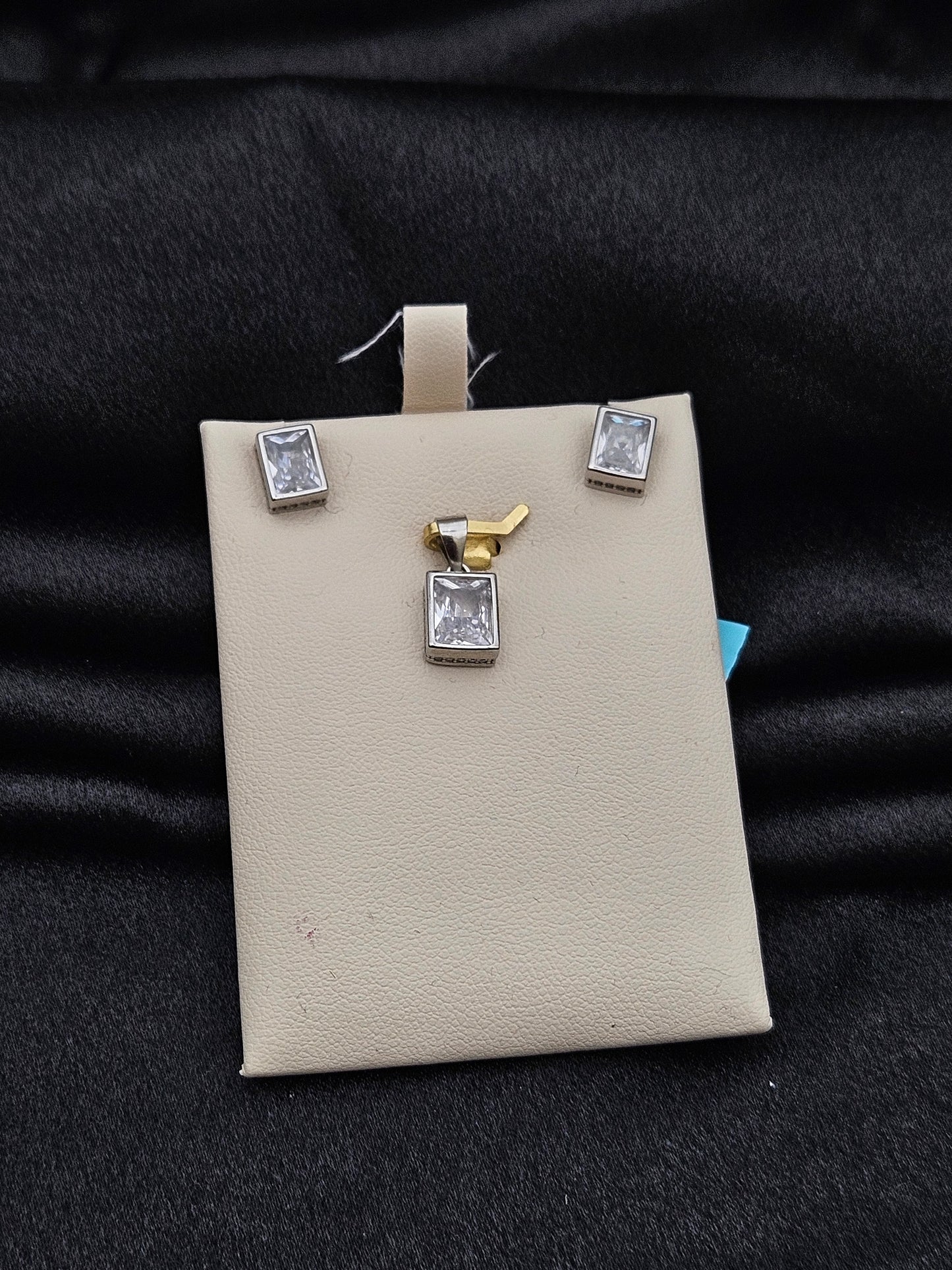 SILVER PENDANT SET PS028