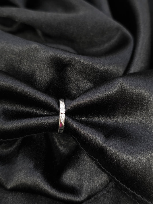 SILVER RING SIZE 6 GR218