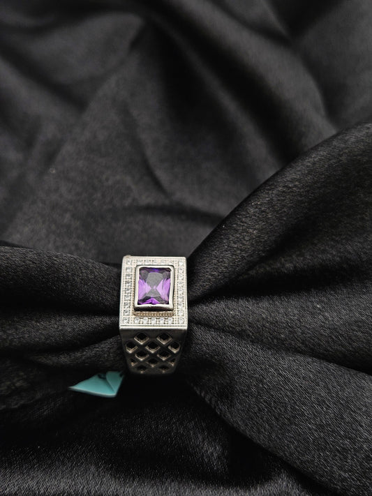BOYS SILVER RING SIZE 10 BR024