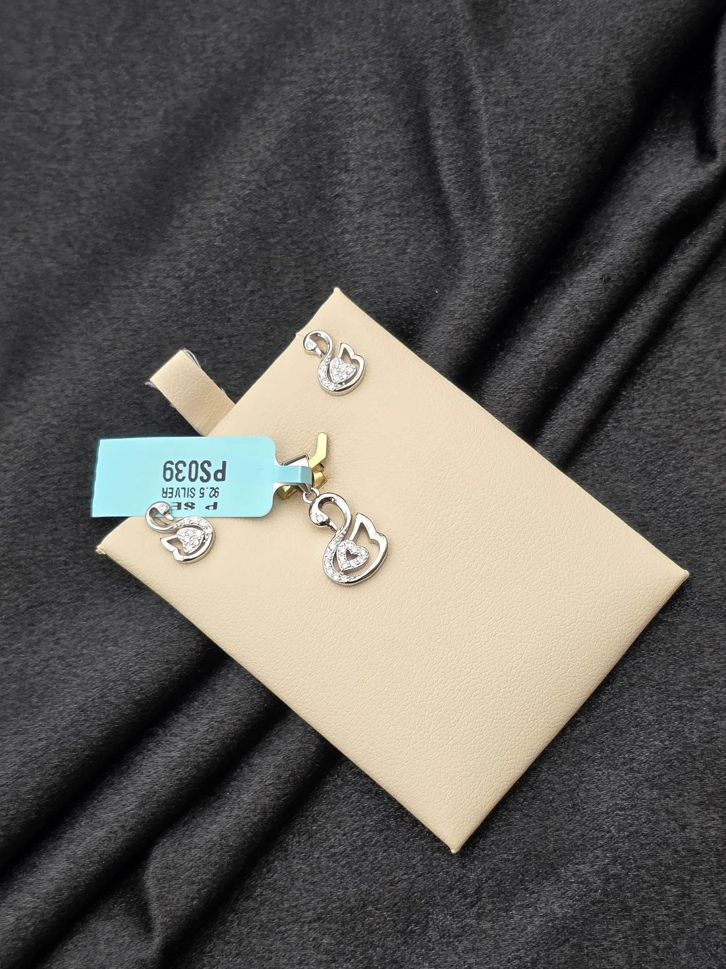 SILVER PENDANT SET PS039