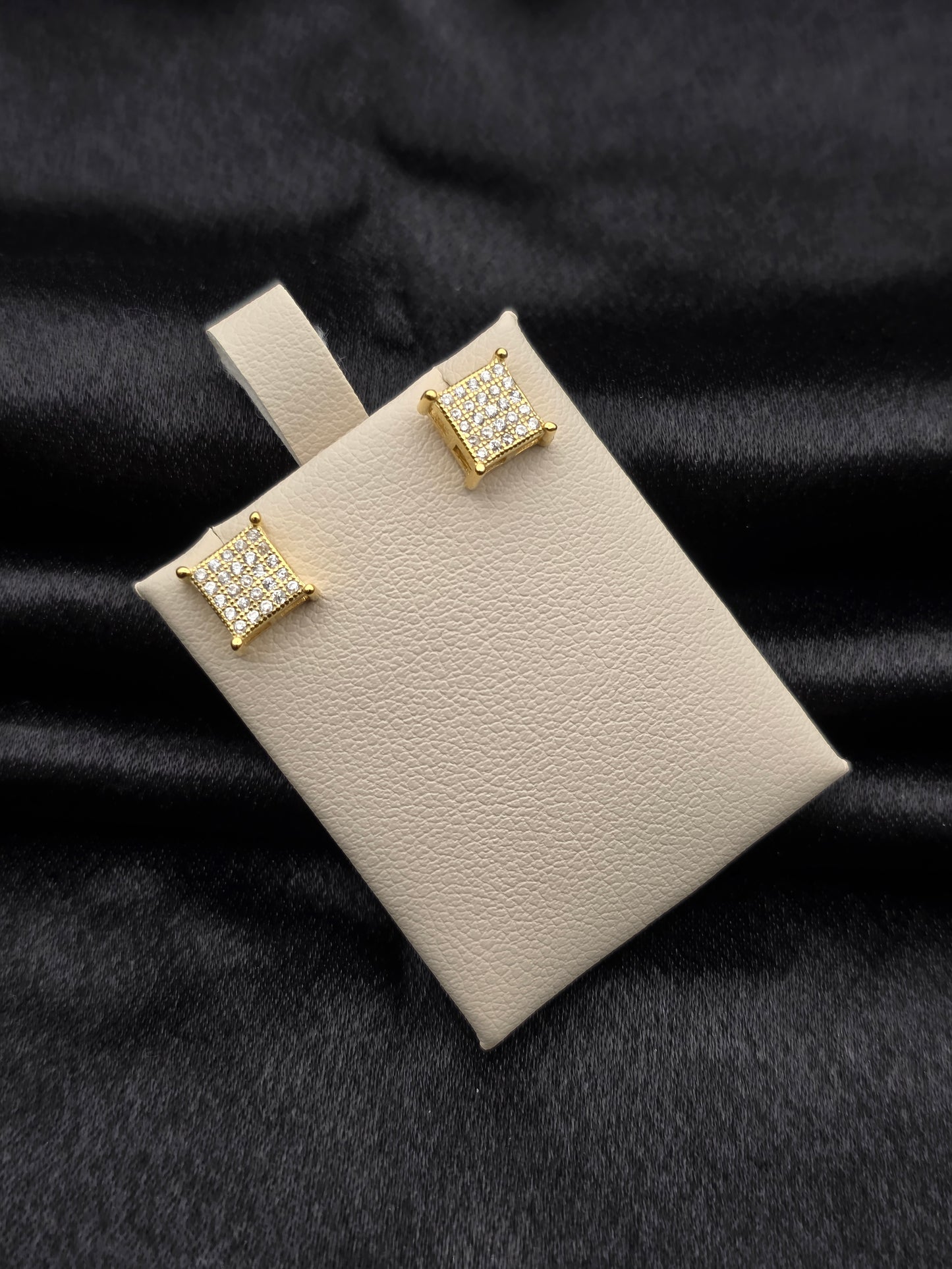 SILVER EAR STUDS GE296