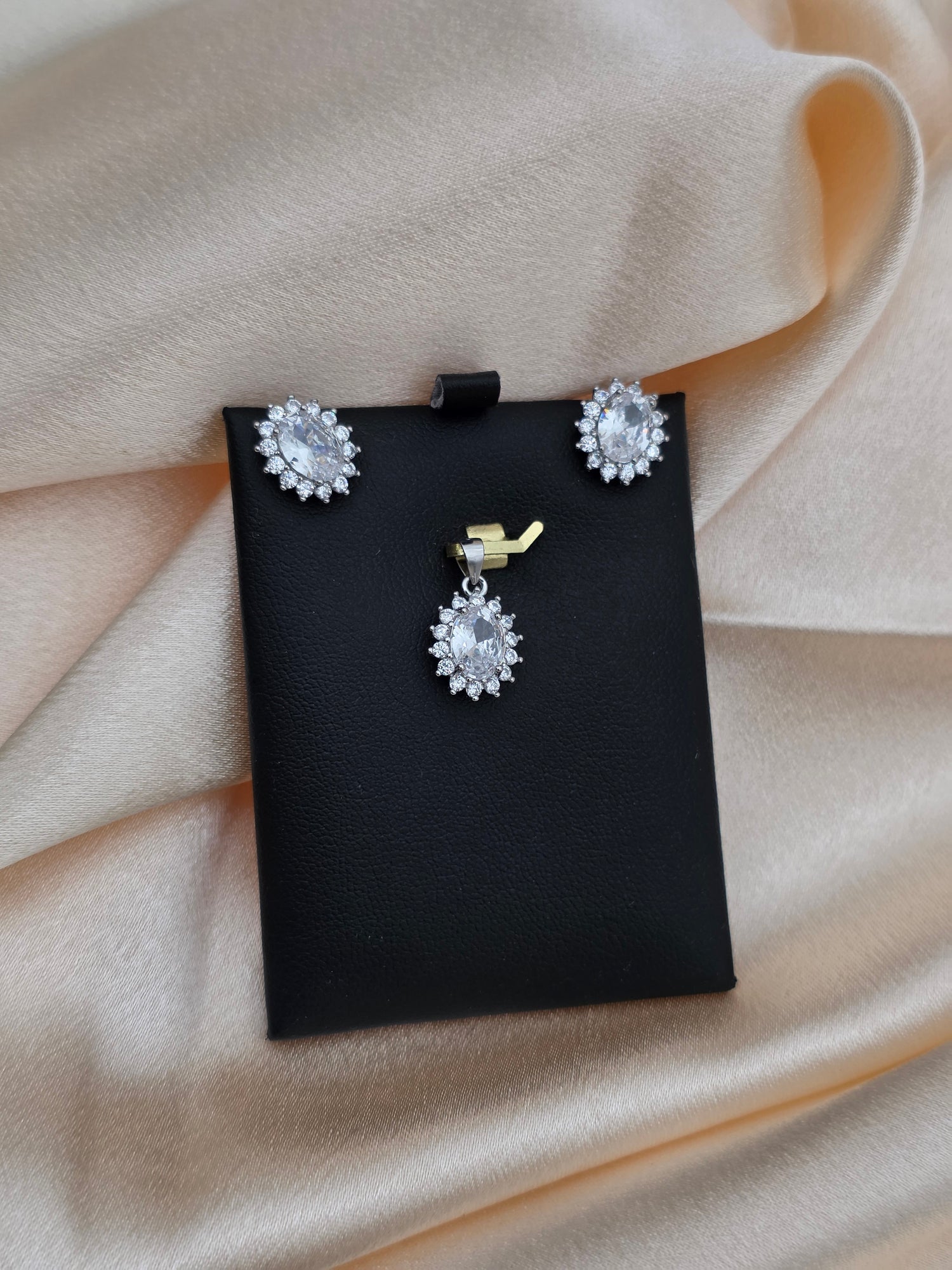 SILVER PENDANT SET PS014