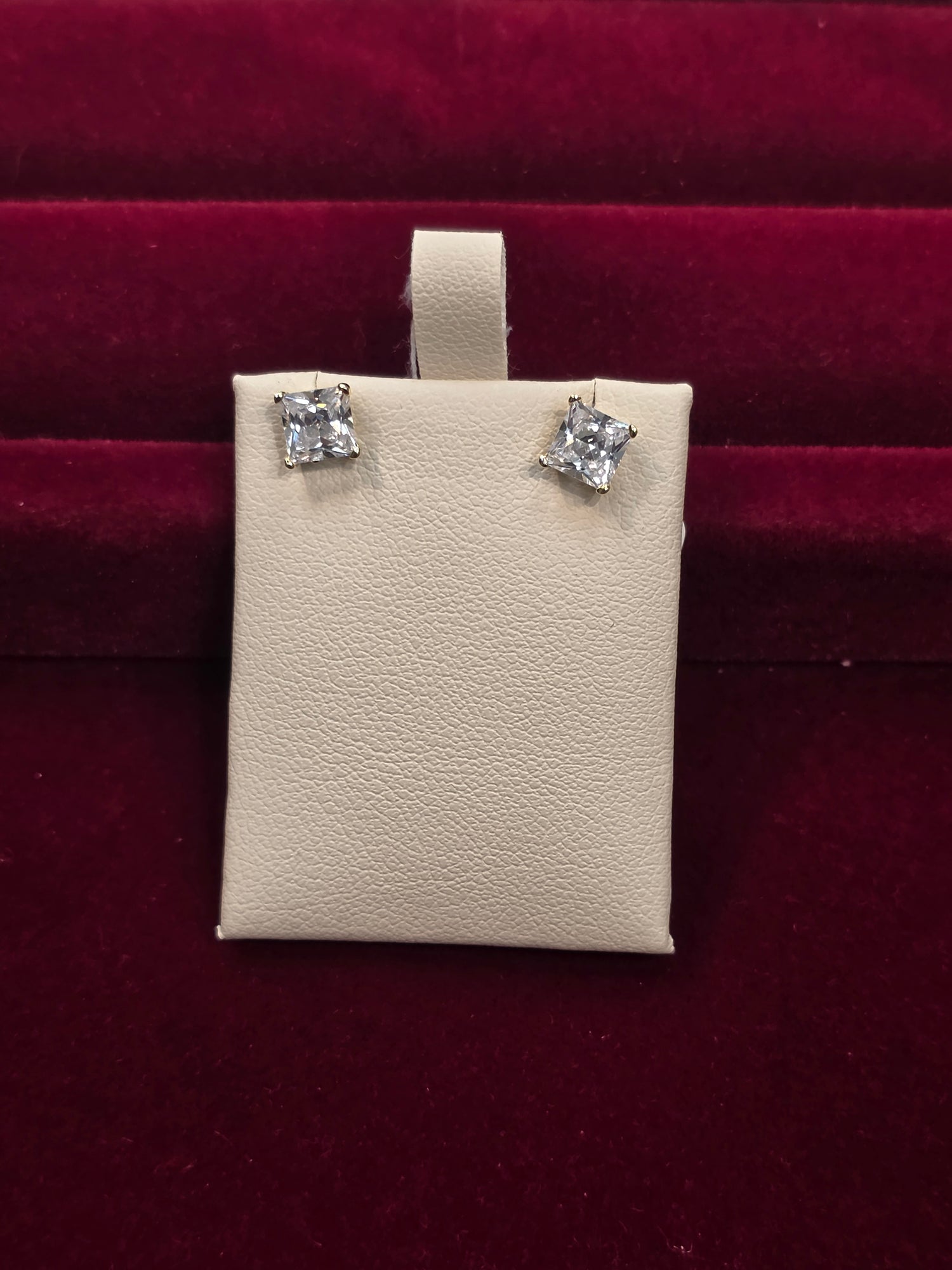 SILVER EARSTUDS GE420