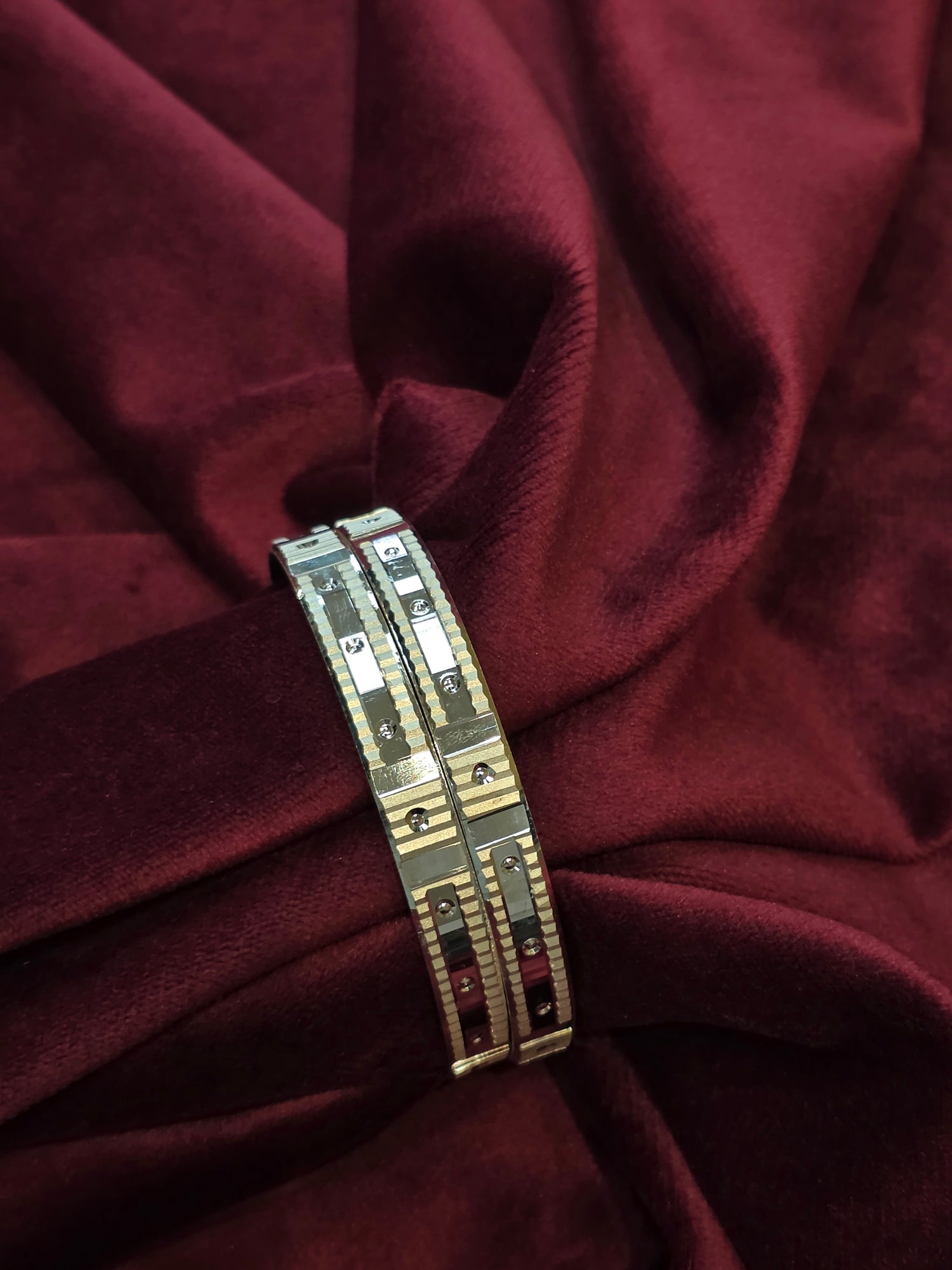 SILVER BANGLES 2.4IN LB006