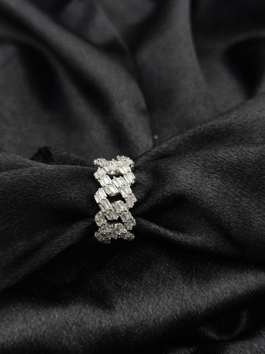 BOYS SILVER RING SIZE 10 BR022
