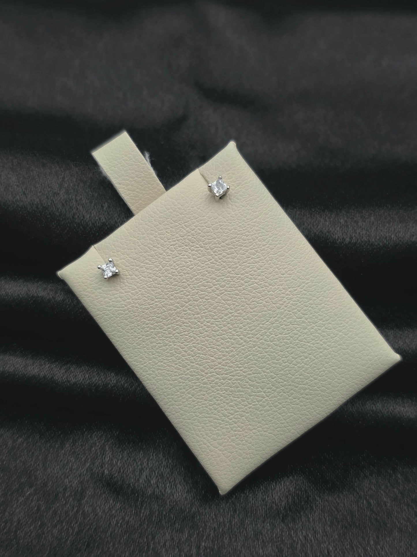 SILVER EAR STUDS GE490