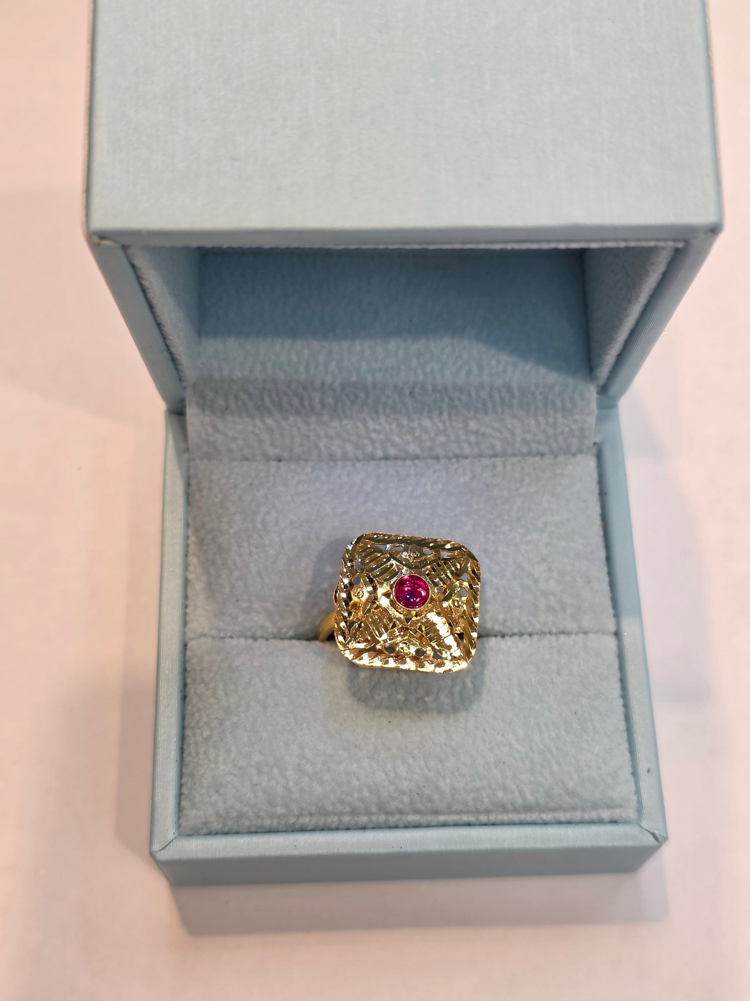 GOLD PLATED RING SIZE 7