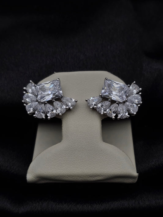 SILVER EAR STUDS GE603